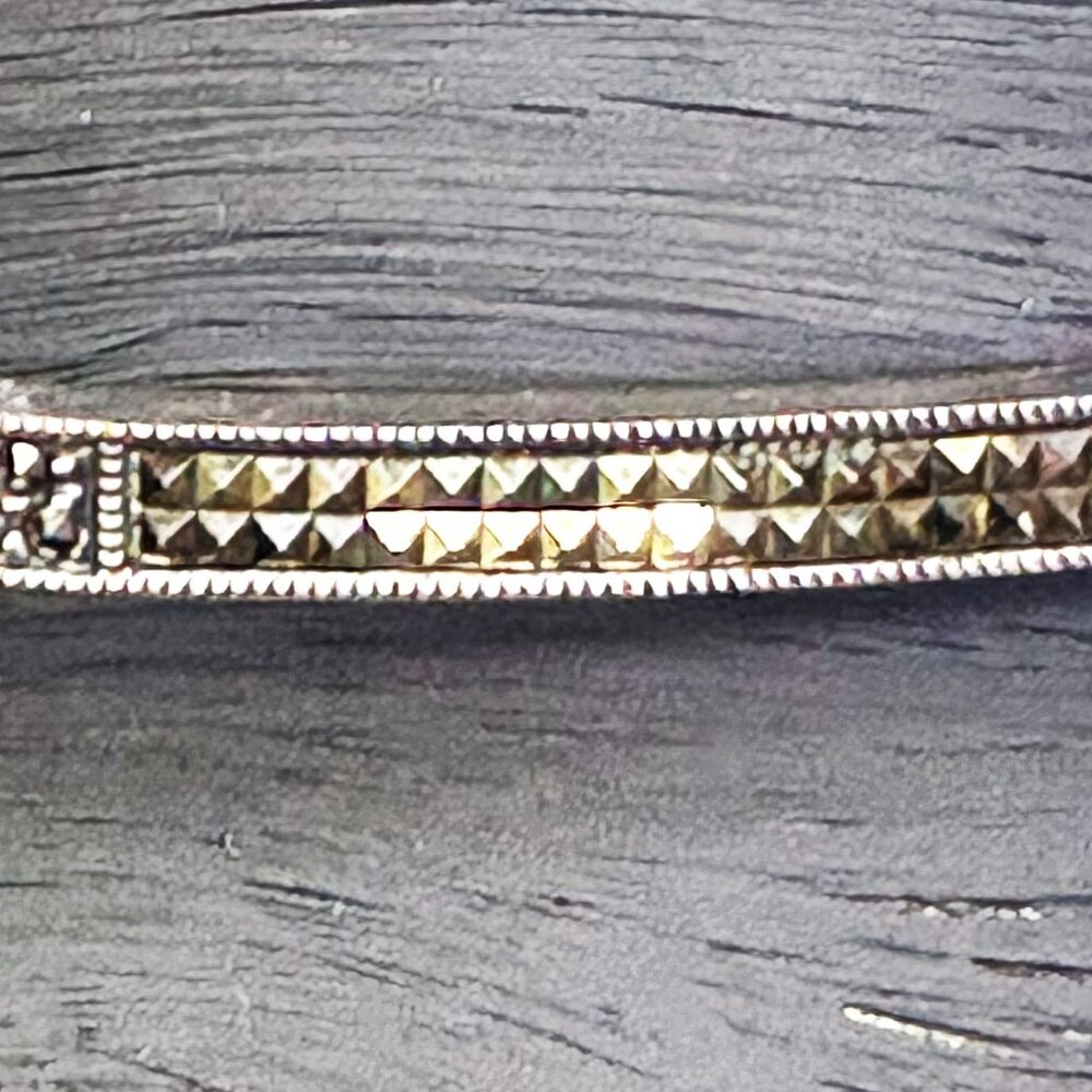 Silver Bangle - Picture 4 of 6